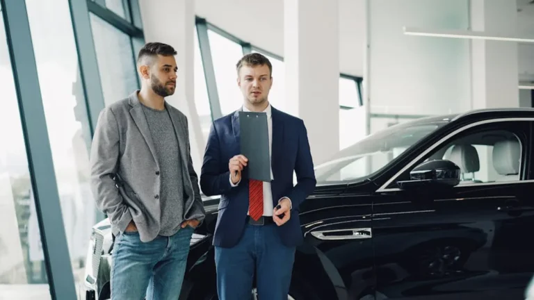 Automotive News Briefing: What Buyers Should Watch