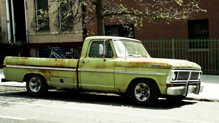 EV pickup trucks Buying Guide: What to Know Before You Buy