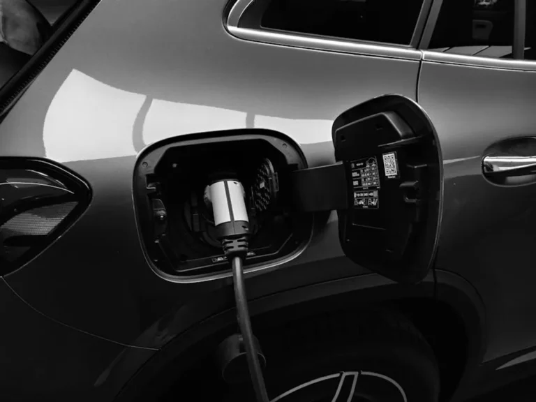 hybrid cars vs Kei truck: Which Should You Buy?