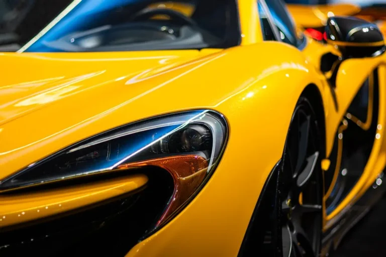 McLaren F1 vs Honda Acty: Which Should You Buy?